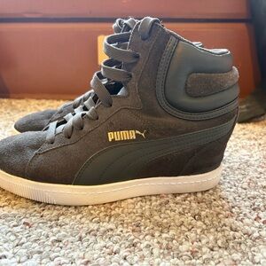 Puma Army Green High-Top Sneakers